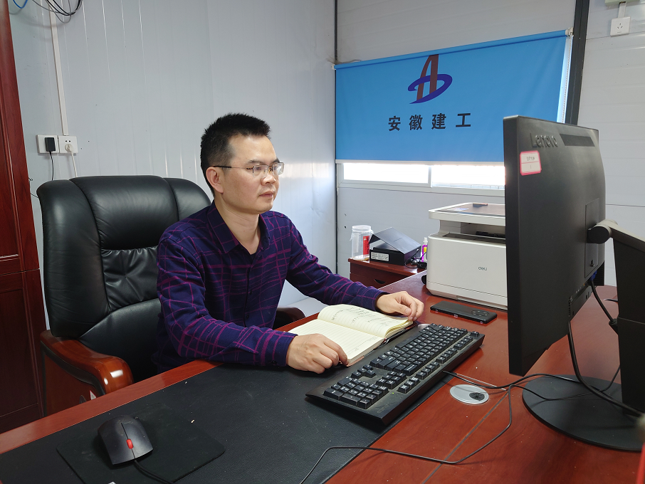 基層職工熱議黨的二十大系列報(bào)道（五） ：攻堅(jiān)克難、奮勇前行，向公司交出一份份高質(zhì)量答卷！